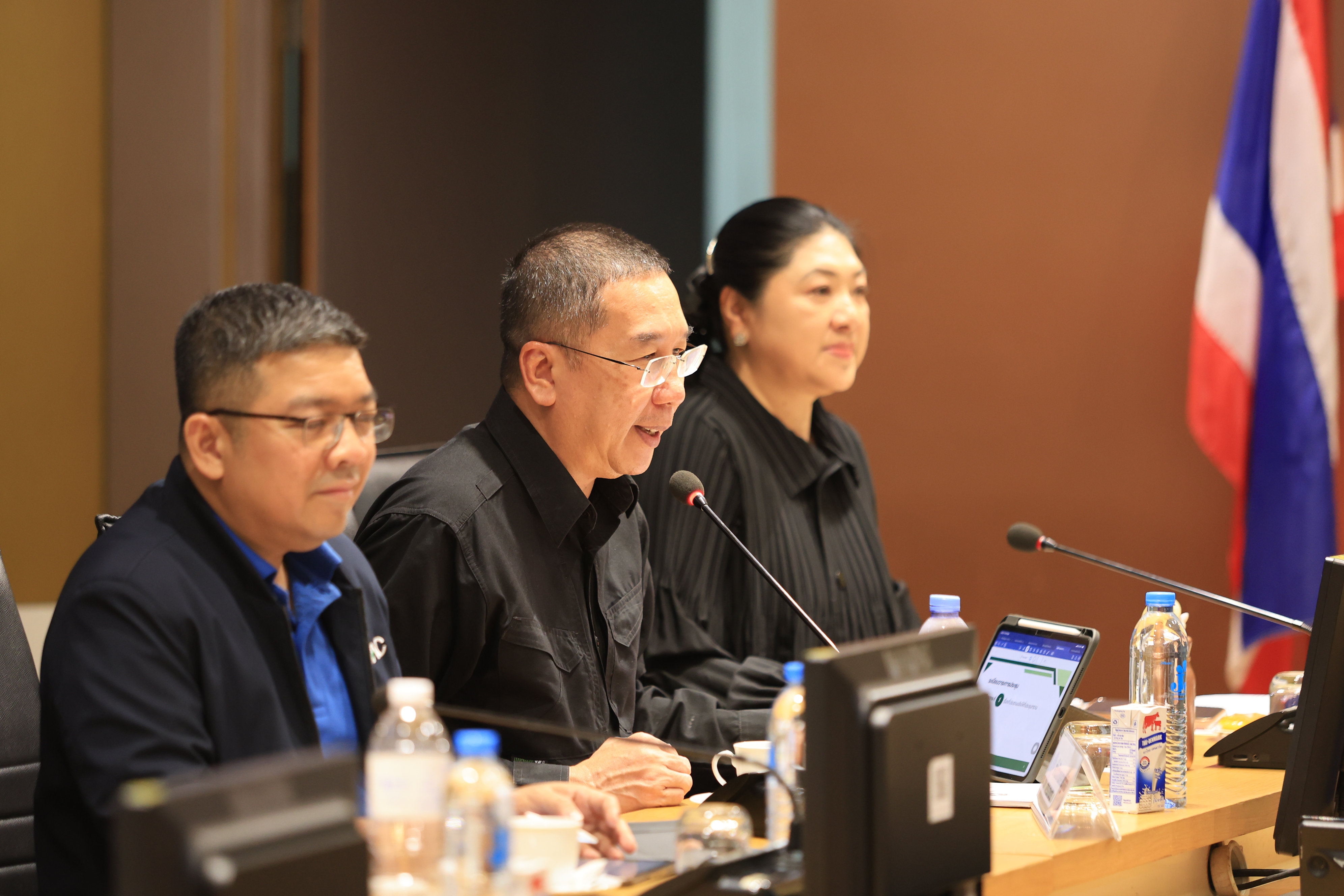 title - ส.ป.ก. ร่วมประชุมหารือแนวทางการรับมือผลกระทบจากสถานการณ์การสู้รบในภูมิภาคตะวันออกกลาง